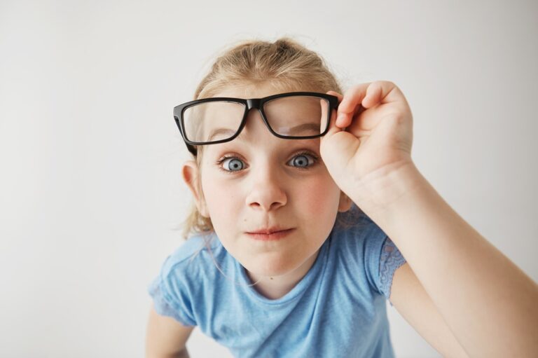 Childhood Cataracts: Causes, Symptoms & Treatment Options