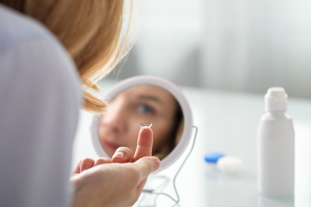 contact-lenses-care