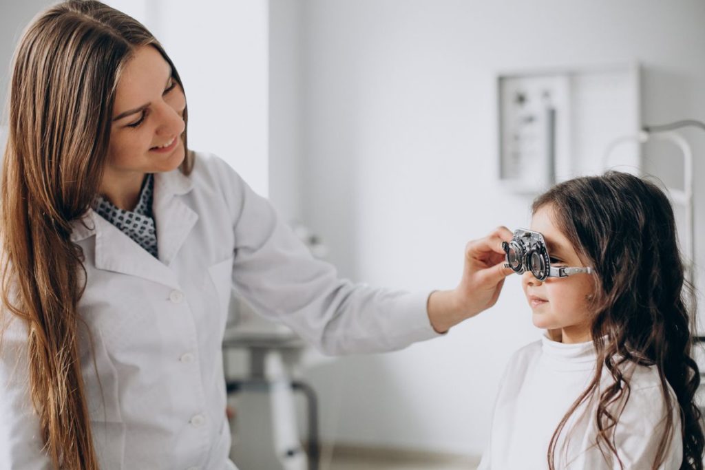 Optometrist Vs Ophthalmologist