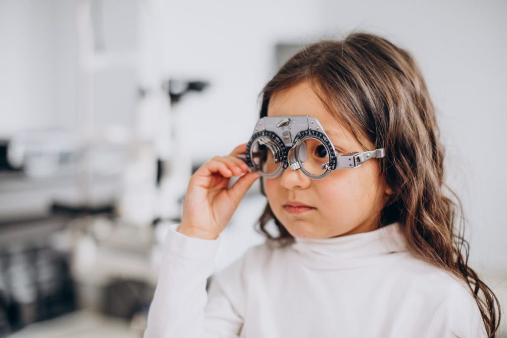 Nearsightedness vs. Farsightedness Causes, Symptoms & Prevention